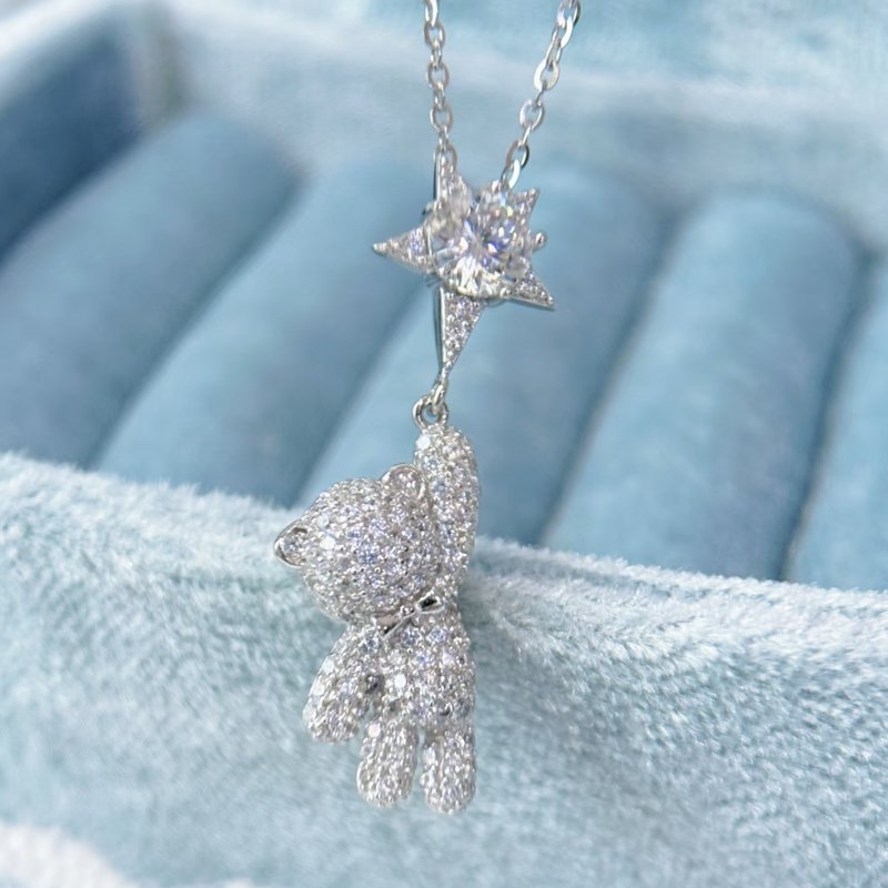 S925 Bear and Star Clavicle Necklace